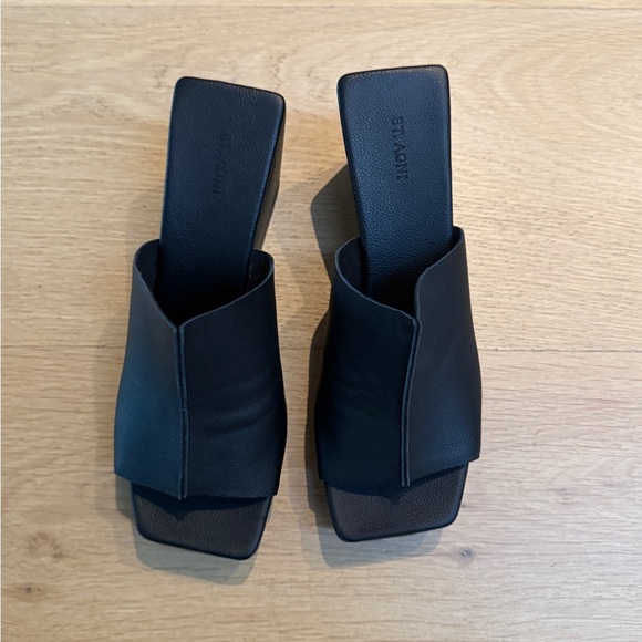 St. Agni Black Minimalist Mules - Picture 1 of 4